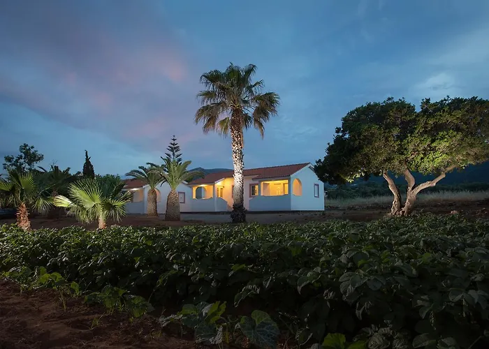 Ta Ambelakia * Monemvasía